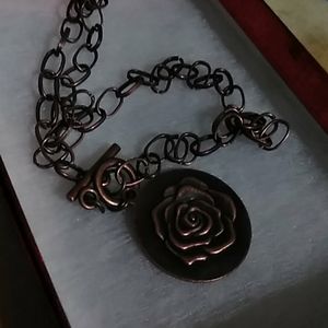 Rose necklace